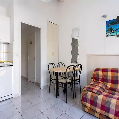 Apartment Rue Des Chandelles Апартаменты *