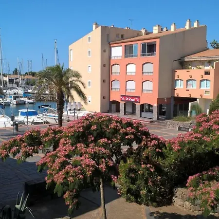 Apartment Rue Des Chandelles Апартаменты